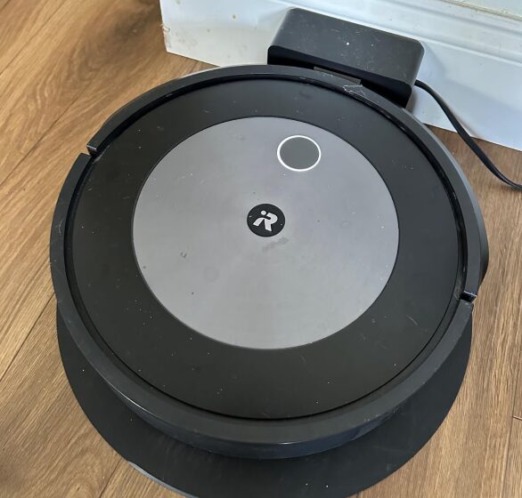 iRobot Roomba j7 and j7+ Battery & Runtime