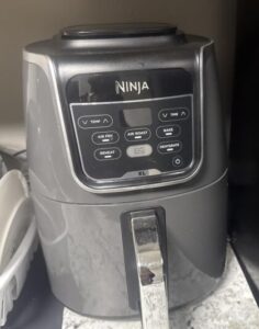 Ninja Air Fryer Max XL 5.5 Quart (AF161) Review
