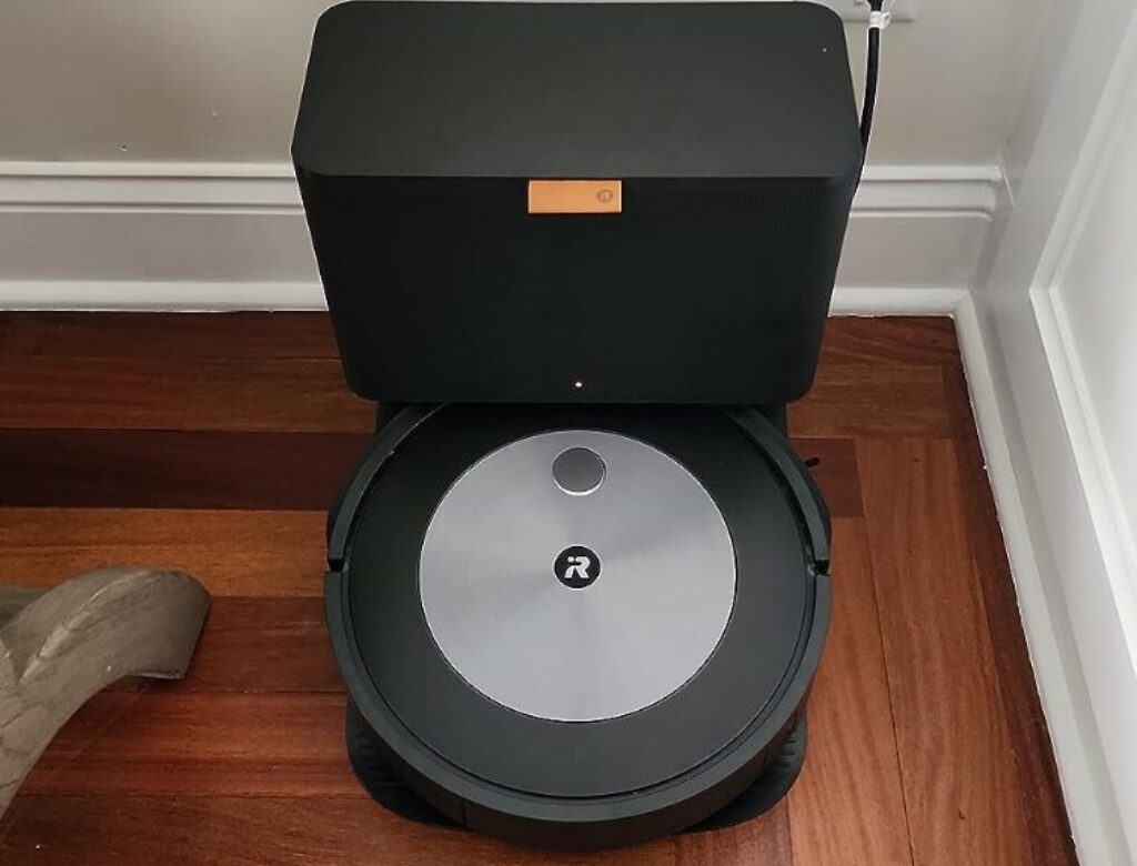 iRobot Roomba j7 and j7+ Performance